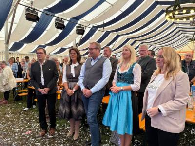 Kreuzer-Kerwa mit Michaela Kaniber, Dr. Silke Launert MdB, Franc Dierl MdL, Sandra Klier, Stefan Krieg